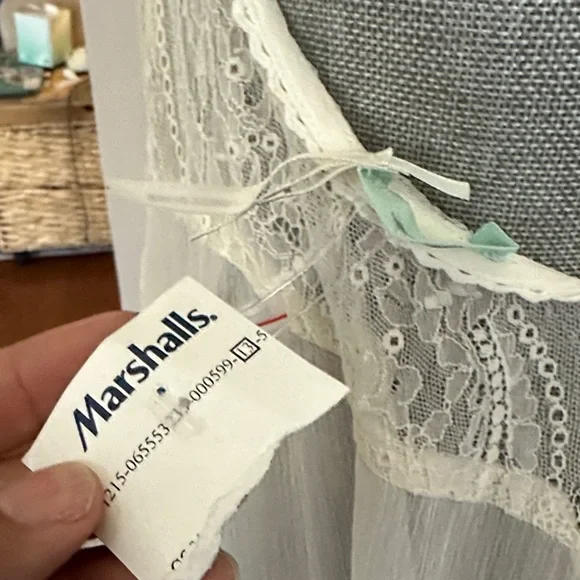 Kimchi Blue Lillian Lace Bib Tank - Picture 8 of 13